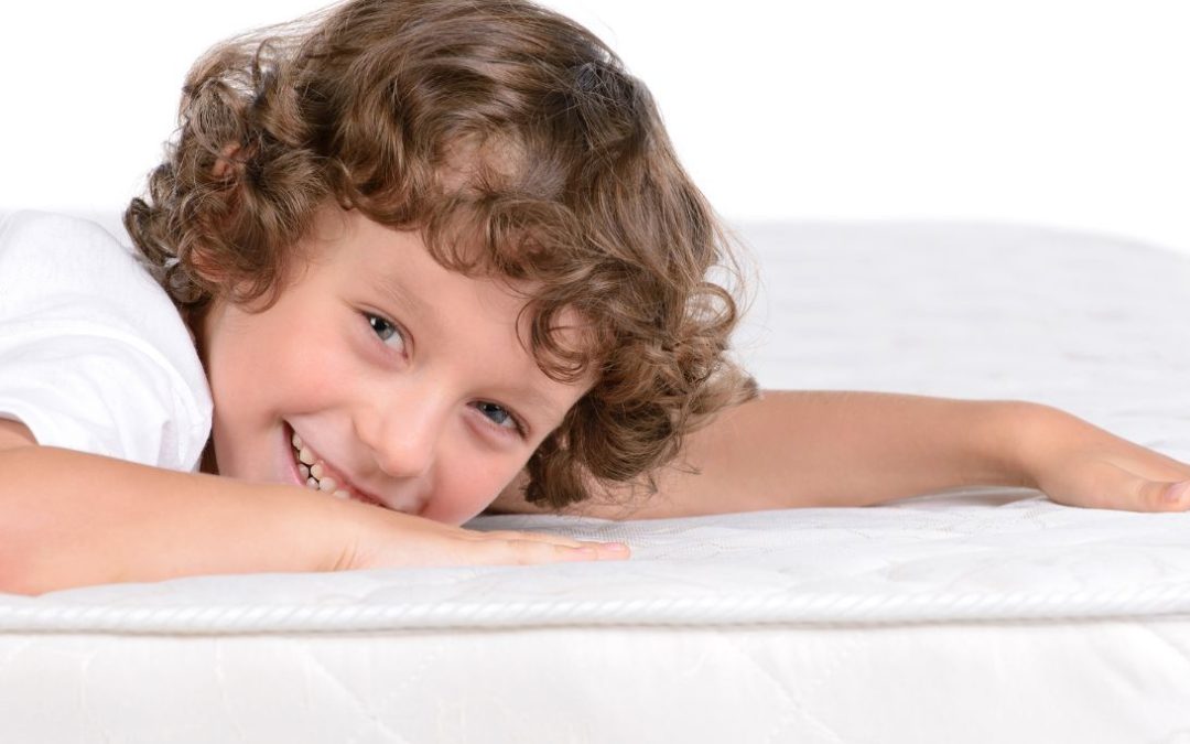 Het comfort van traagschuim kindermatrassen