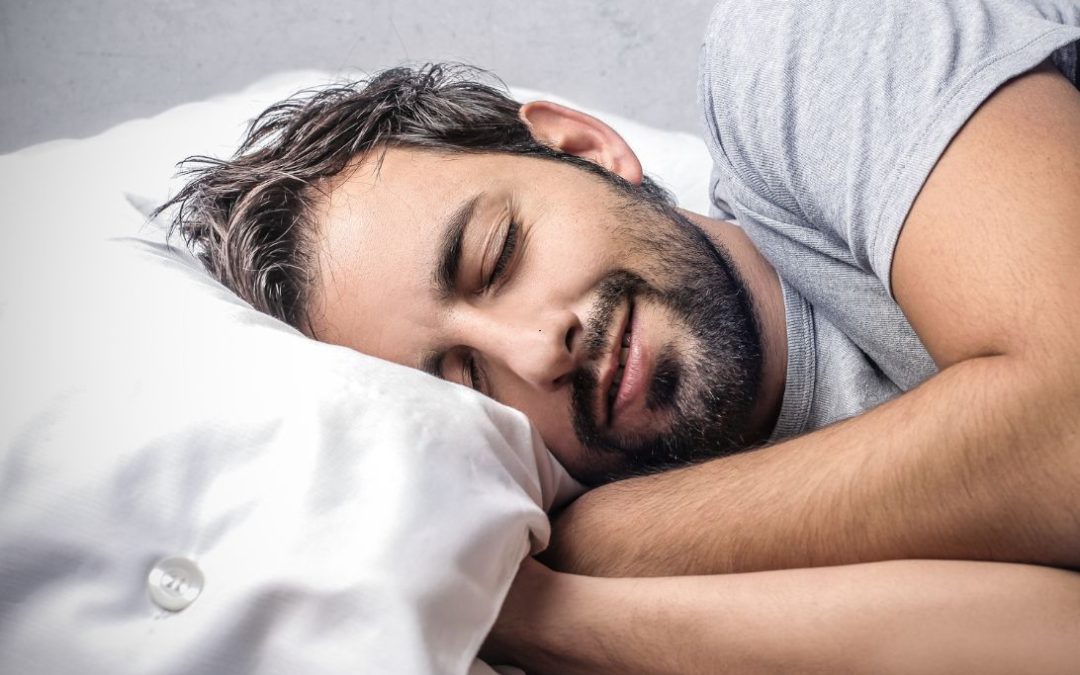 Tips voor het vinden van het juiste kussen voor zijslapers
